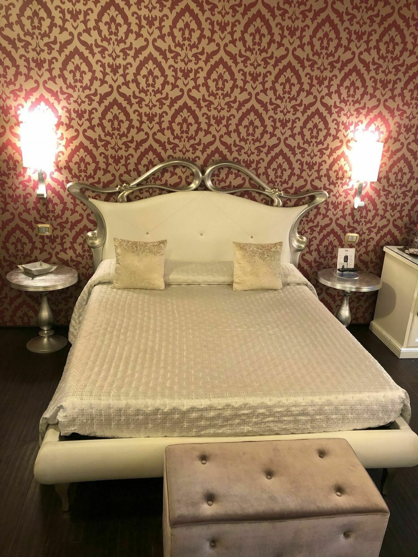 Locanda Del Sole-Roma Piazza Di Spagna Ripetta Bagian luar foto